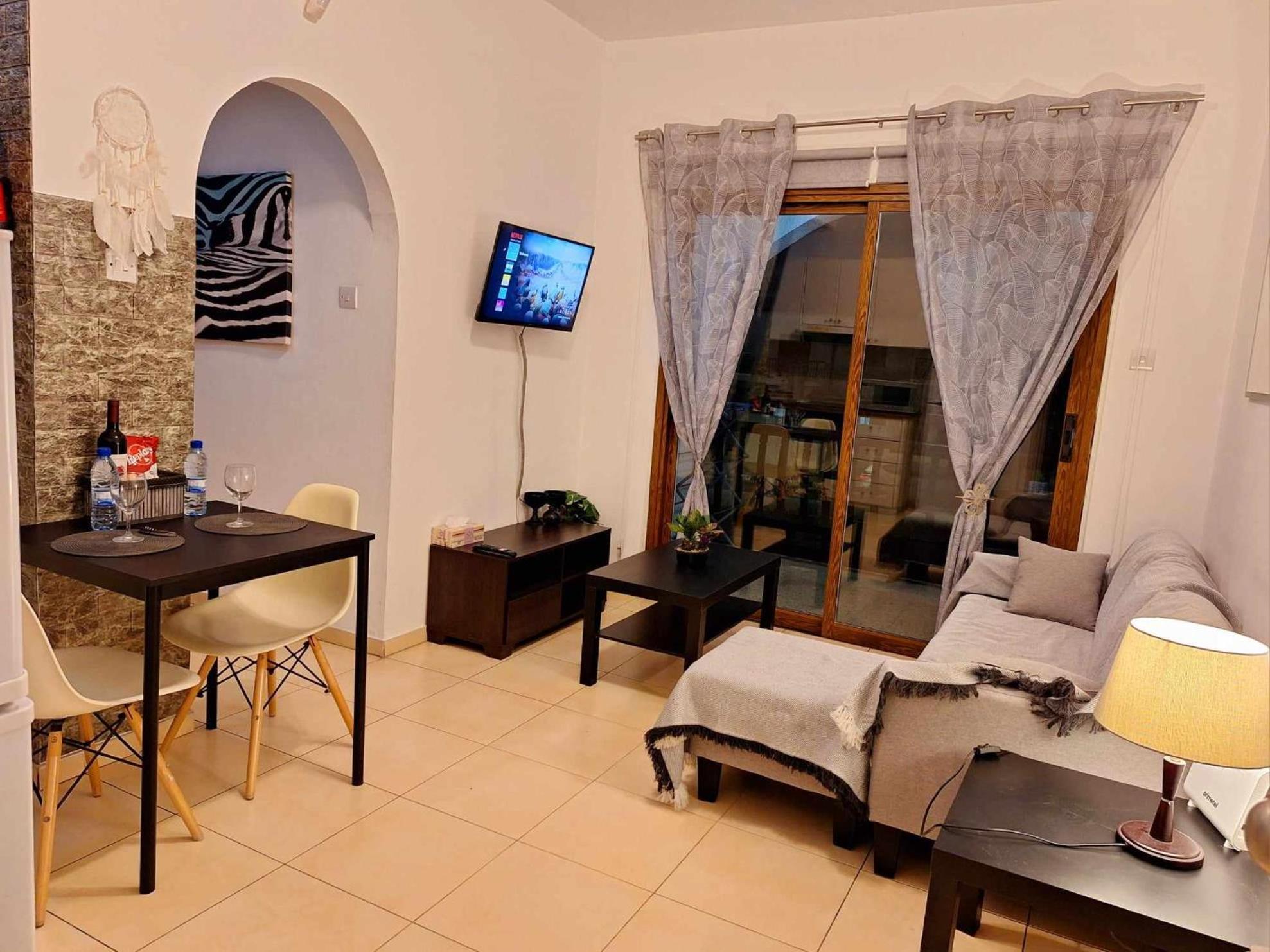 Kato Paphos Apt 400M To The Beach Zewnętrze zdjęcie